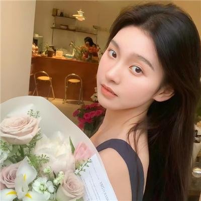 姐妹狂欢行 封面